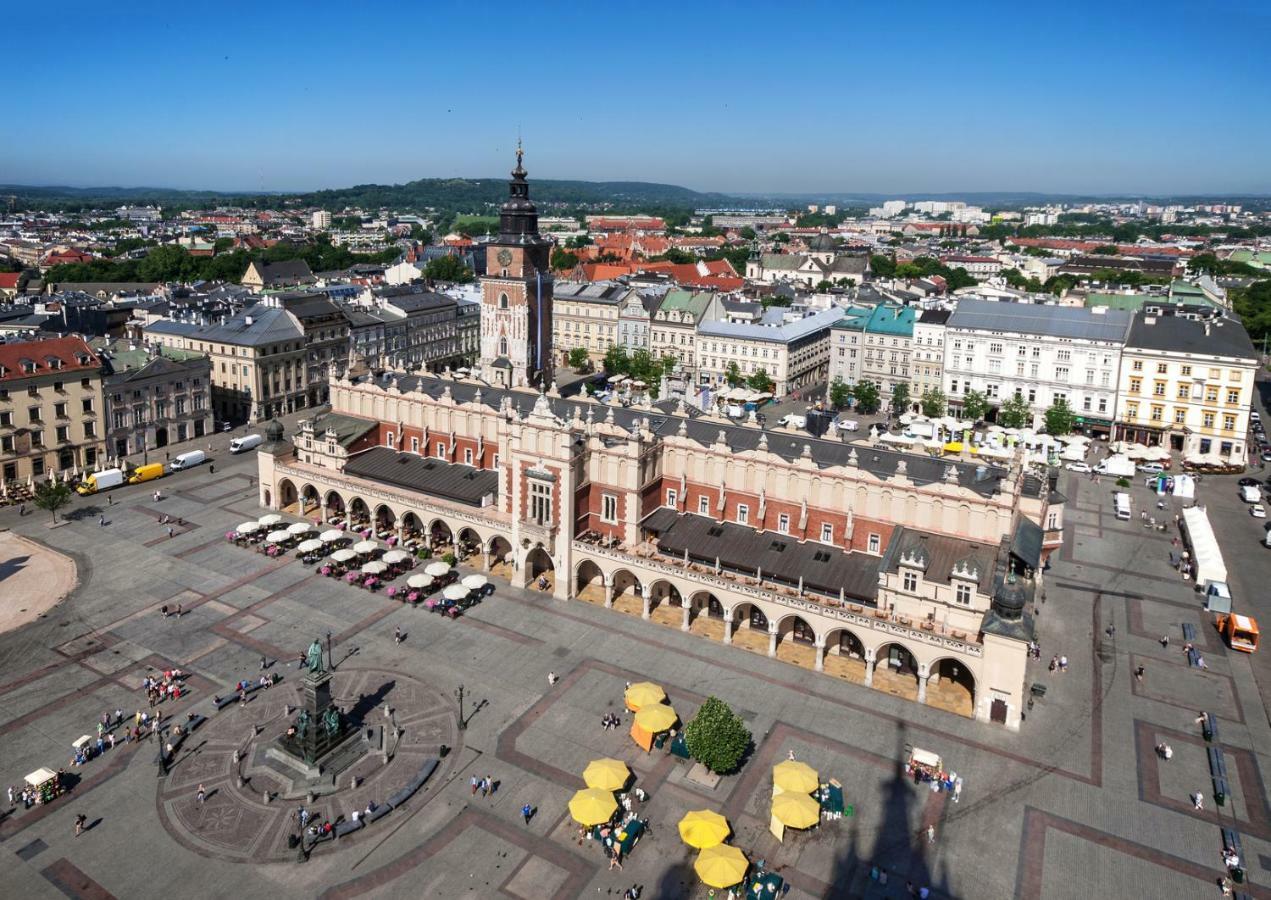 Leo Apartments Main Square Cracovia Esterno foto